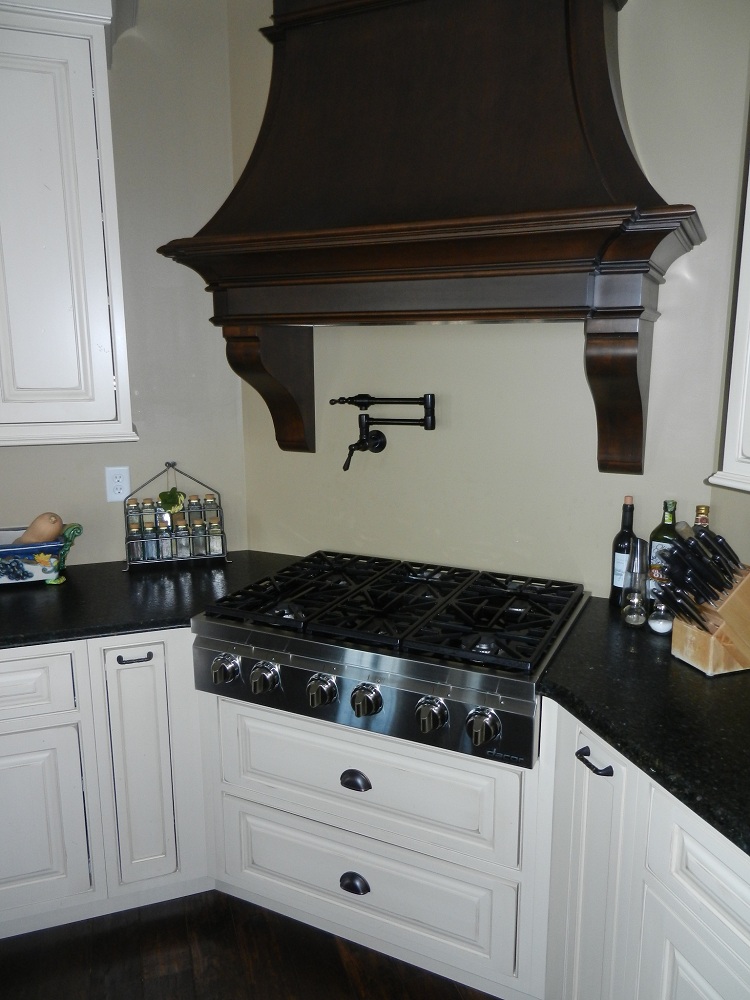 Kitchens-Baths/DSCN3214_kitchen_sink___hood.jpg