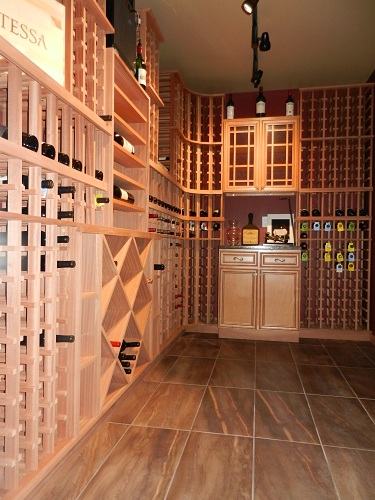 LowerLevel-Misc/DSCN3351_Wine_Cellar_full_at_smaller_resolution.jpg