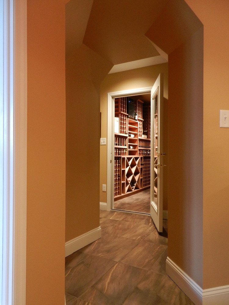 LowerLevel-Misc/DSCN3403_Wine_cellar_from_outside_with_nice_lighting.jpg